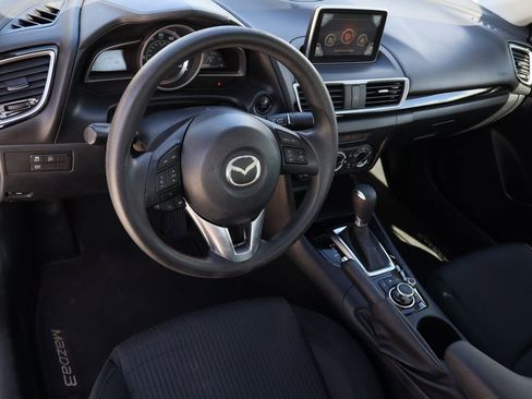 Used 2016 MAZDA MAZDA3 i Sport w/ Preferred Equipment Package image 10