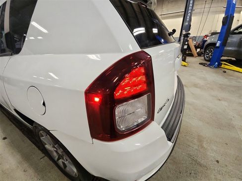 Used 2017 Jeep Compass Sport w/ Power Value Group image 30