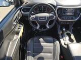 Used 2018 GMC Acadia Denali w/ Technology Package image 3