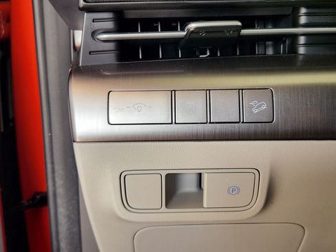 Used 2025 Hyundai Kona SEL FWD image 23