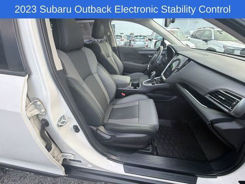 Used 2023 Subaru Outback Onyx Edition AWD/4WD image 26