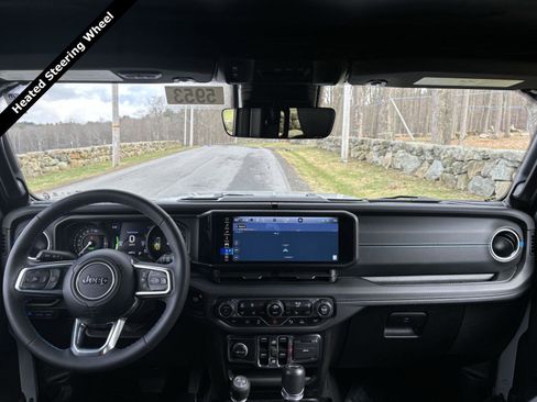 Used 2024 Jeep Wrangler High Altitude AWD/4WD image 5