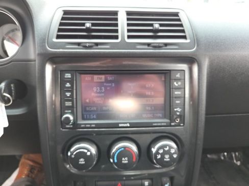 Used 2010 Dodge Challenger R/T image 97