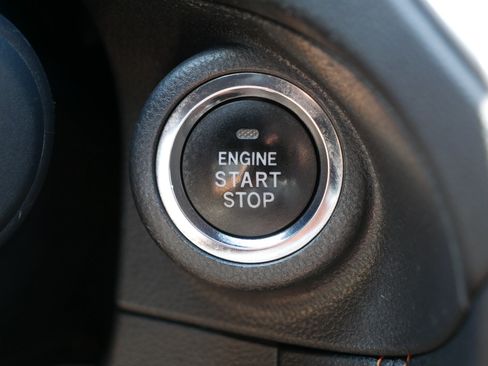Used 2019 Subaru Crosstrek 2.0i Limited w/ Moonroof Package w/Navigation AWD/4WD image 29