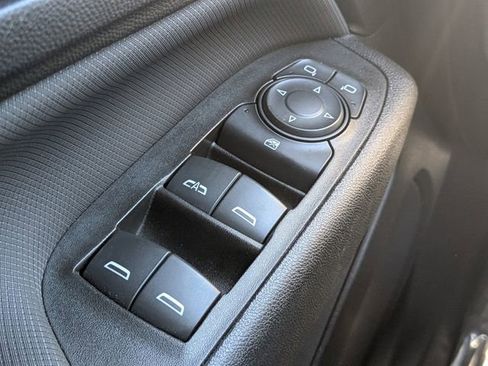 Used 2023 Chevrolet Equinox RS image 26