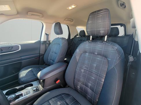 Used 2025 Ford Bronco Sport Heritage w/ Convenience Package image 11