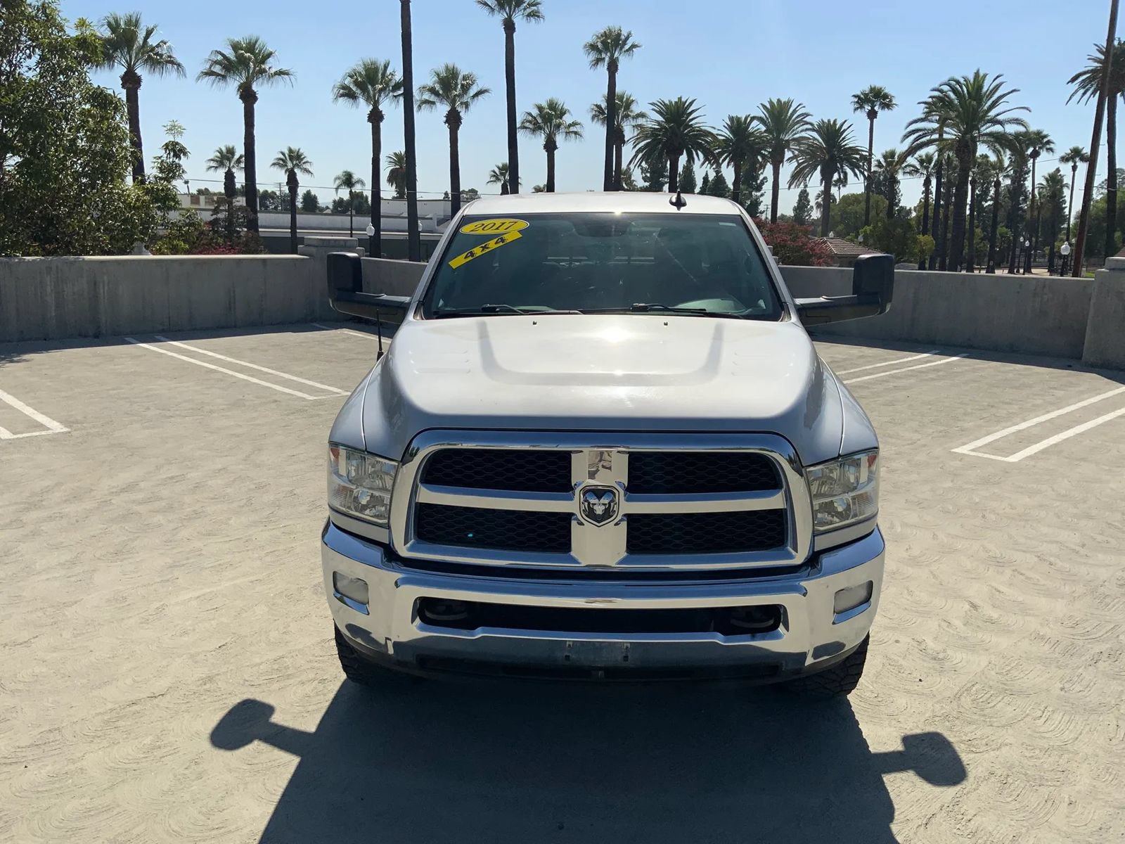 Used 2017 RAM 2500 SLT AWD/4WD image 3