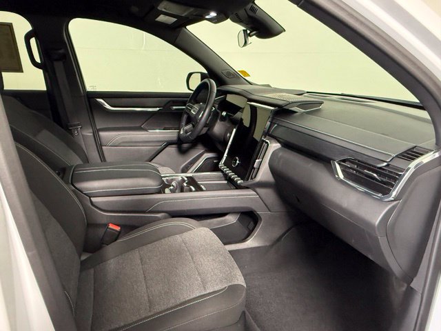 Used 2025 GMC Acadia Elevation FWD image 57