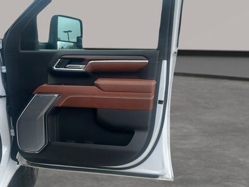 Used 2024 GMC Sierra 3500 Denali Ultimate image 58