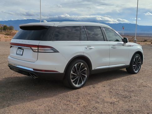 Used 2021 Lincoln Aviator Reserve w/ Equipment Group 202A image 3