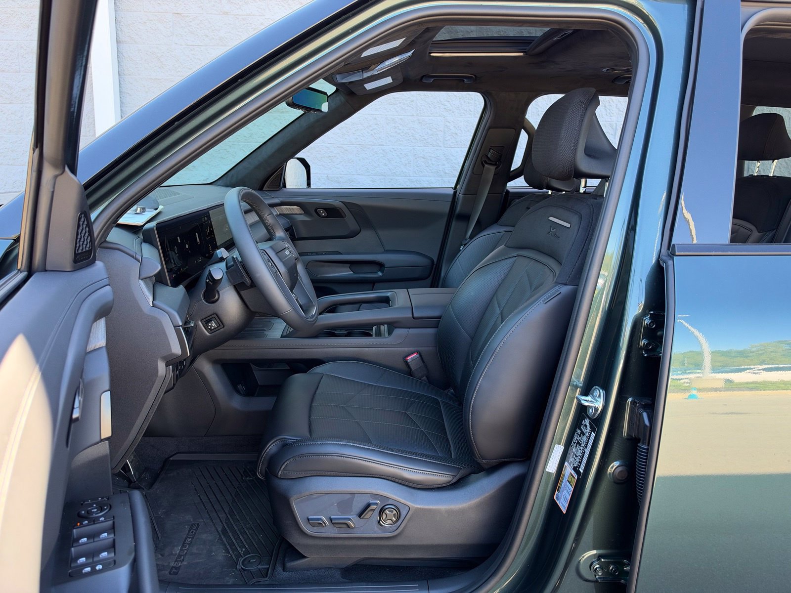 Used 2027 Kia Telluride X-Line SX Prestige AWD/4WD image 24