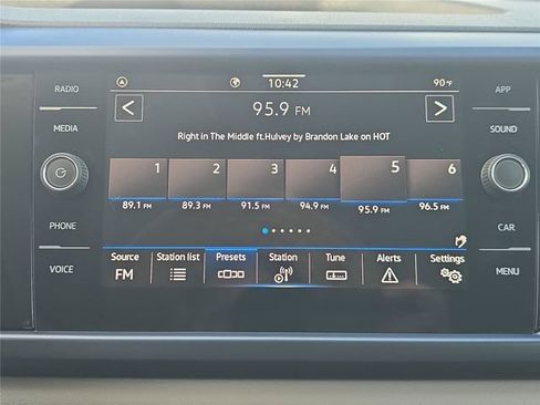 Used 2023 Volkswagen Taos SE FWD image 20