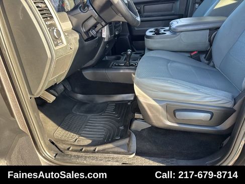 Used 2016 RAM 2500 Tradesman w/ Chrome Appearance Group image 91