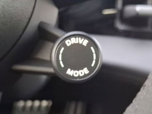 Certified 2025 Porsche Taycan image 21