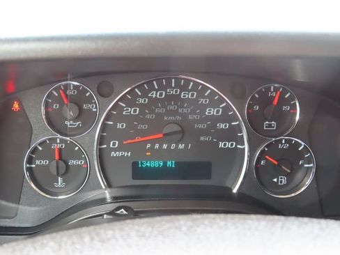 Used 2023 GMC Savana 2500 w/ Driver Convenience Package RWD image 30