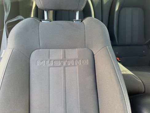 Used 2019 Ford Mustang Coupe image 22