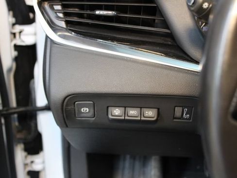 Used 2022 Buick Enclave Avenir w/ Trailering Package, 5000 lbs. AWD/4WD image 15