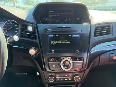 Used 2019 Acura ILX Premium and A-SPEC Packages image 24