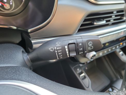 Used 2022 Kia Telluride S FWD image 31