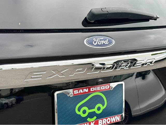 Used 2023 Ford Explorer XLT RWD image 13