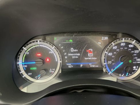 Used 2023 Toyota Highlander XLE AWD/4WD image 17