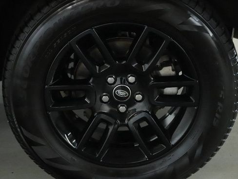 Certified 2023 Land Rover Defender 110 S AWD/4WD image 38