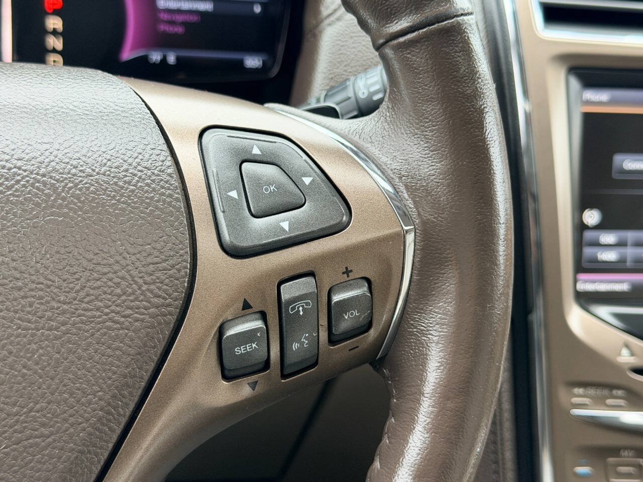 Used 2014 Lincoln MKX AWD w/ Equipment Group 102A image 32
