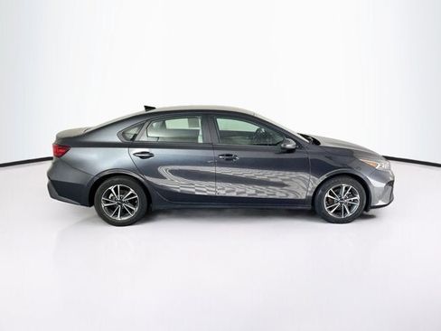 Certified 2023 Kia Forte LXS FWD image 4