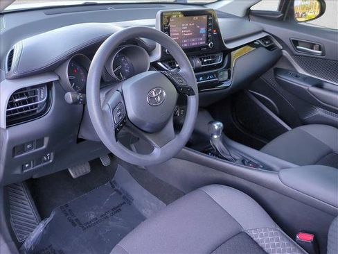 Used 2021 Toyota C-HR LE image 10