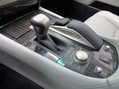 Used 2016 Lexus LS 460 image 66