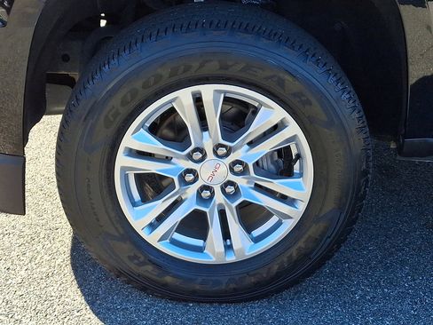 Used 2019 GMC Canyon SLE w/ SLE Convenience Package image 28