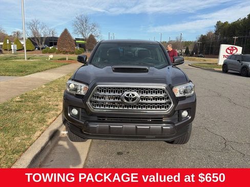Used 2016 Toyota Tacoma TRD Sport w/ Towing Package RWD image 1