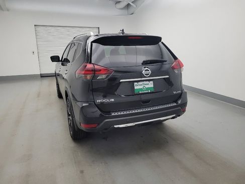 Used 2019 Nissan Rogue SL w/ Premium Package AWD/4WD image 6