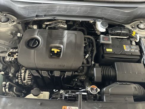 Used 2024 Kia Seltos S FWD image 12