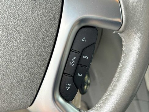 Used 2014 Chevrolet Traverse LTZ AWD/4WD image 24
