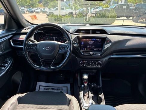 Used 2023 Chevrolet TrailBlazer RS w/ Convenience Package AWD/4WD image 18