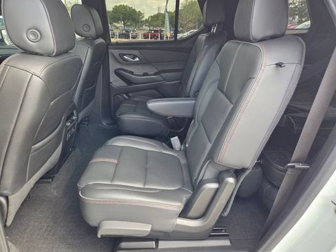Certified 2023 Chevrolet Traverse RS w/ LPO, Floor Liner Package image 8
