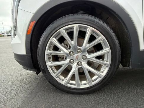 Used 2019 Cadillac XT4 Sport w/ Cold Weather Package AWD/4WD image 11