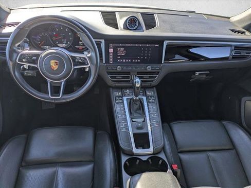 Used 2021 Porsche Macan image 18