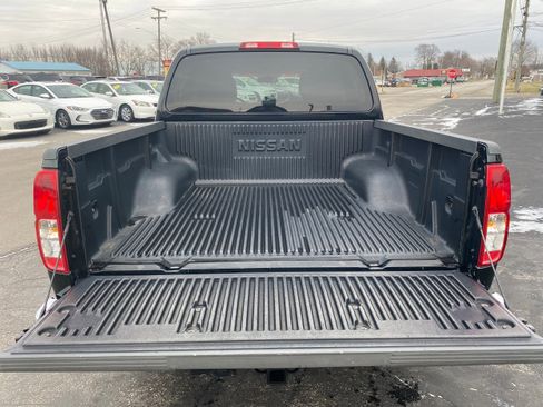 Used 2012 Nissan Frontier SV w/ Sport Appearance Pkg image 18