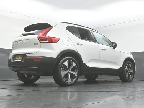 Used 2026 Volvo XC40 B5 Plus AWD/4WD image 46