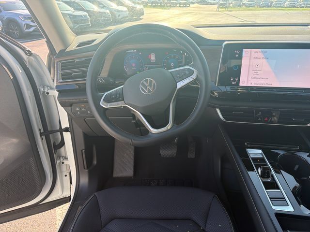 Certified 2024 Volkswagen Atlas SE AWD/4WD image 15