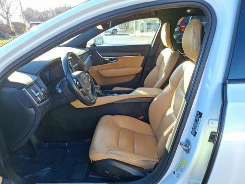 Used 2018 Volvo V90 T5 Cross Country w/ Convenience Package image 14