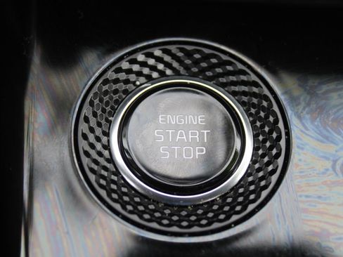 Certified 2024 Kia Niro EX image 36