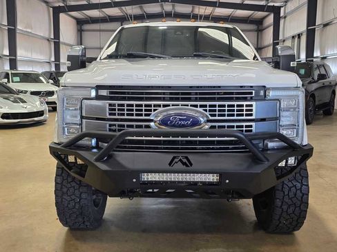 Used 2017 Ford F350 Platinum image 2