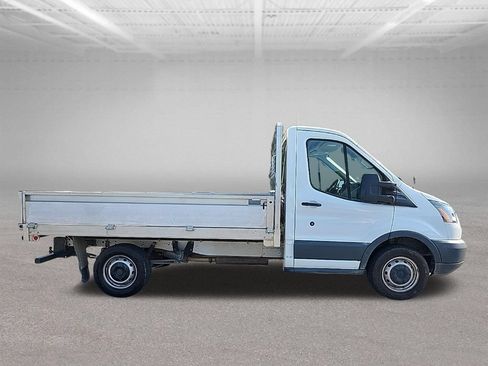 Used 2018 Ford Transit 250 138 RWD image 9