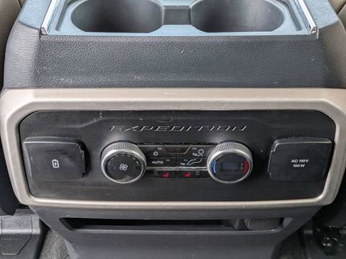 Used 2024 Ford Expedition Max Limited RWD image 19