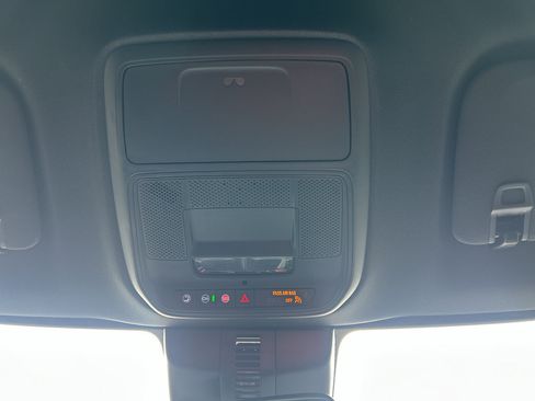 Certified 2025 Chevrolet Traverse LT image 22