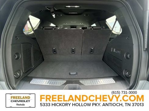 Used 2025 Chevrolet Tahoe Premier AWD/4WD image 14