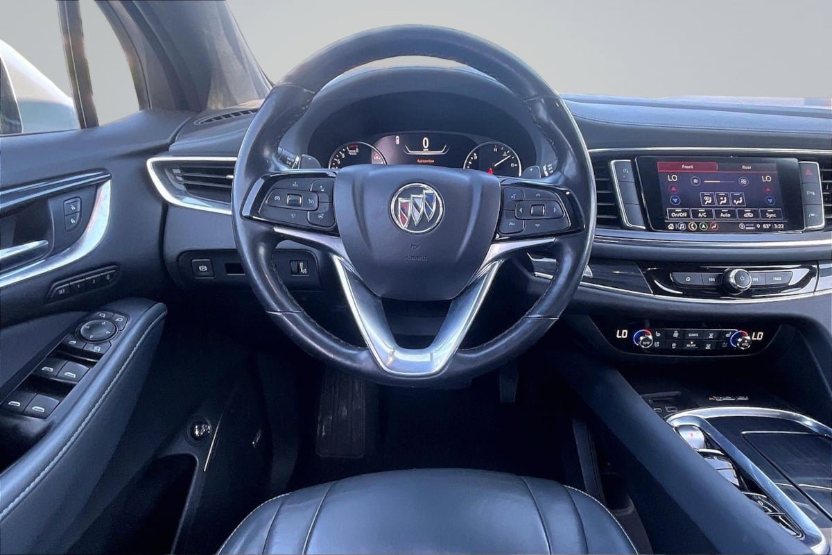 Used 2022 Buick Enclave Premium FWD image 5